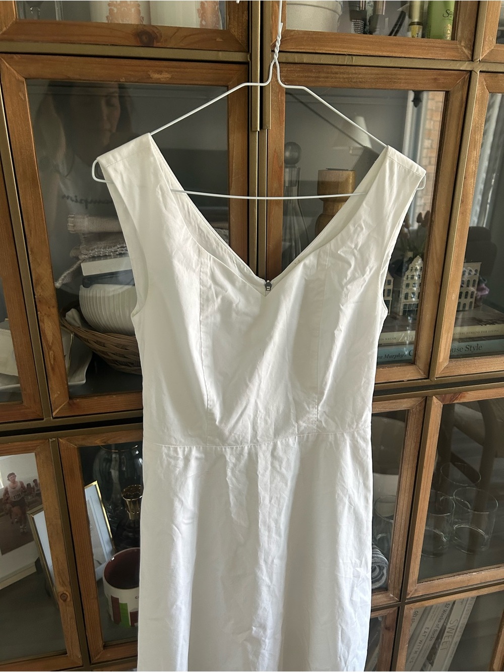 Tristan Cotton Classic White V-Neck Women's Dress - Picture 4 of 14